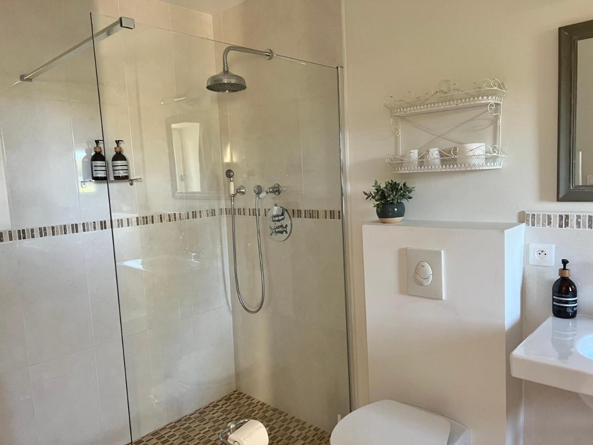 La Girarde Bed and Breakfast Saint-Quentin-de-Caplong Exteriör bild