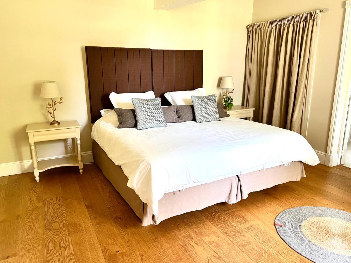 La Girarde Bed and Breakfast Saint-Quentin-de-Caplong Exteriör bild