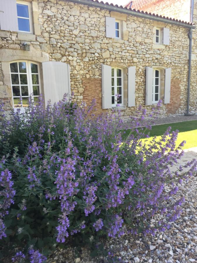 La Girarde Bed and Breakfast Saint-Quentin-de-Caplong Exteriör bild